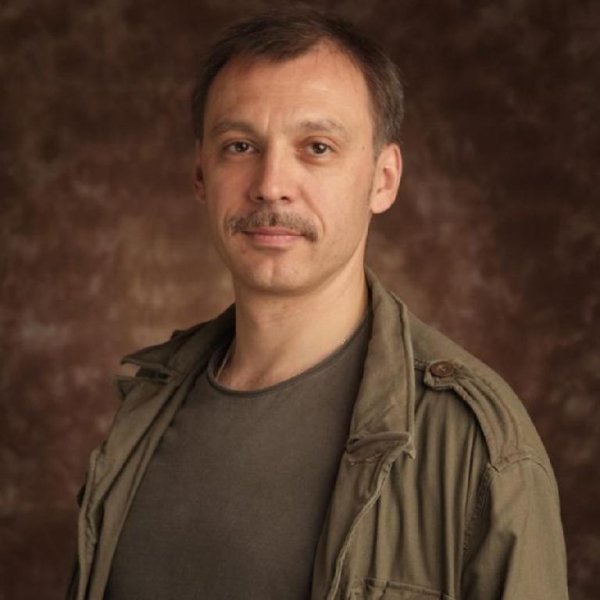 Sergej_CHonishvili_-_Vladimir_Pelevin - O_genialnyh_p. . . rasah