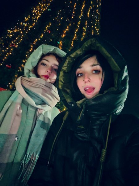 (20)