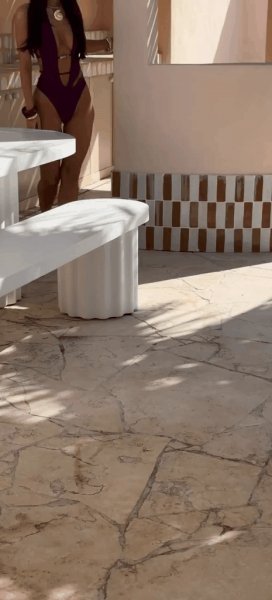 file_100812835