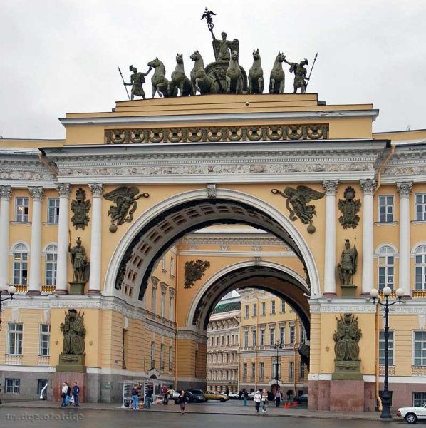 Арка генштаба