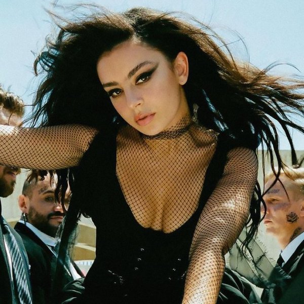Charli XCX - Secret Shh