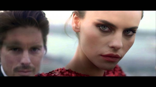 Mahmut Orhan &amp;amp; Sena Sener - Fly above (Robert Cristian Remix)