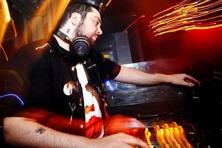 Robin Skouteris - PopLove 6