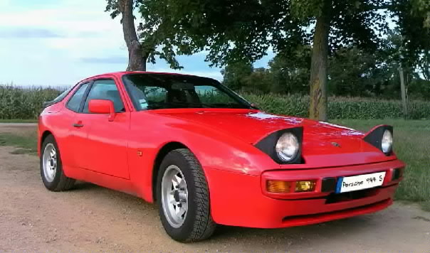 Porsche 944S3