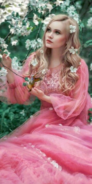 Animated gif about gif in SPRING by Roxanne AnneMarie