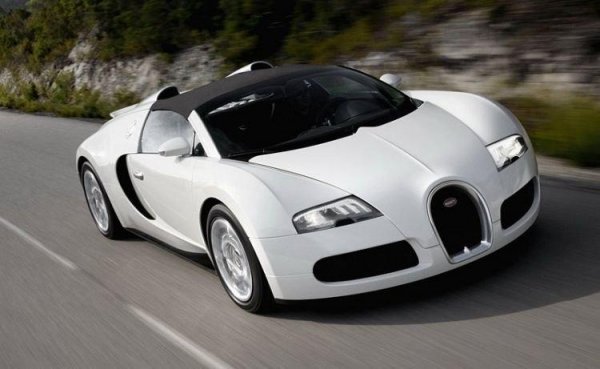 BUGATTI VEYRON (1)
