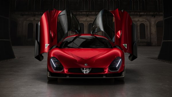 Alfa-romeo-33-stradale