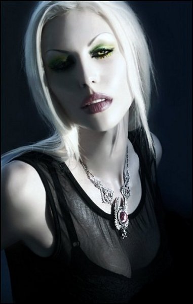 Hilary Keller (3)