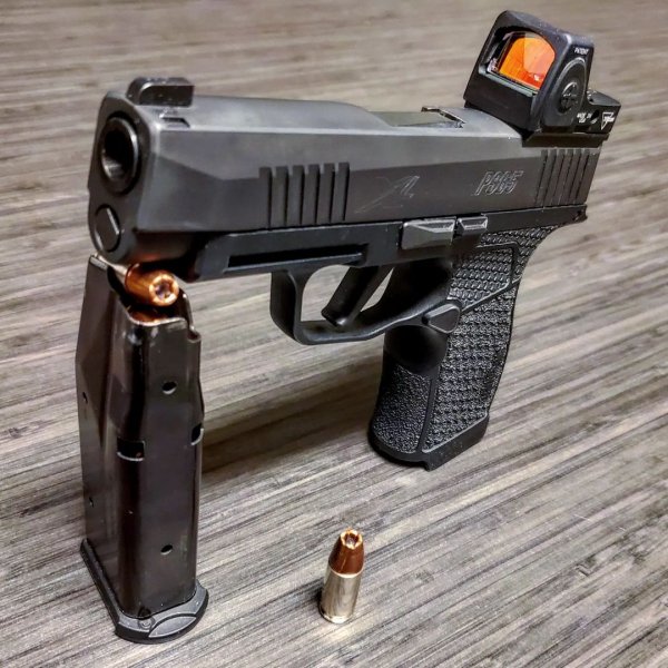 SIG-SAUER