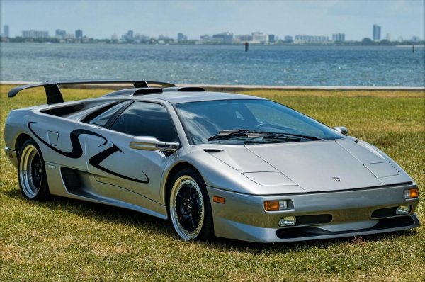 LAMBORGHINI DIABLO SV (1996г.)
