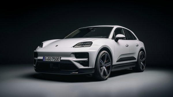 Porsche Macan Turbo (2025)