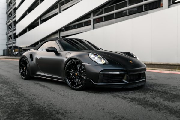 Porsche-911992-turbo-s-black-matt-spyder-vag-side