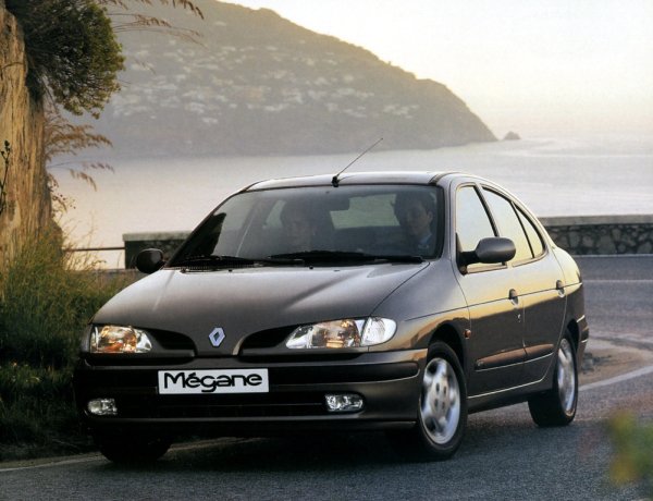 RENAULT MEGANE (1995г.)