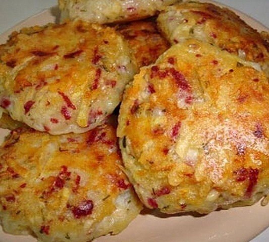 Драники с ветчиной и сыром