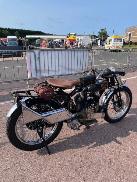 VICKERS ENFIELD 100 V-TWIN (1927г.)