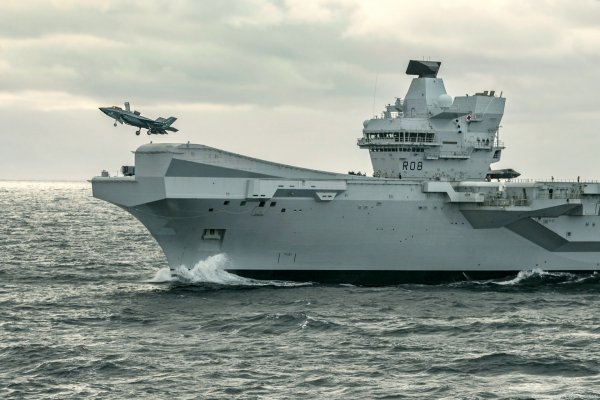IMG viter59 HMS Queen Elizabeth
