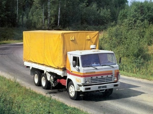 КамАЗ-53212