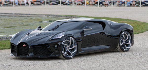 bugatti-la-voiture-noire