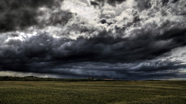 darkcloudsawait 1920x1080