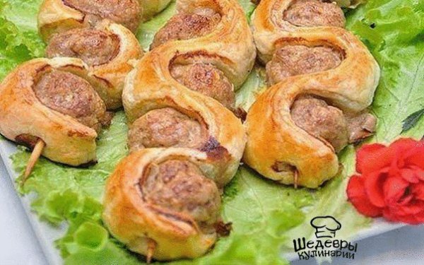 ШАШЛЫЧКИ СО СЛОЁНЫМ ТЕСТОМ