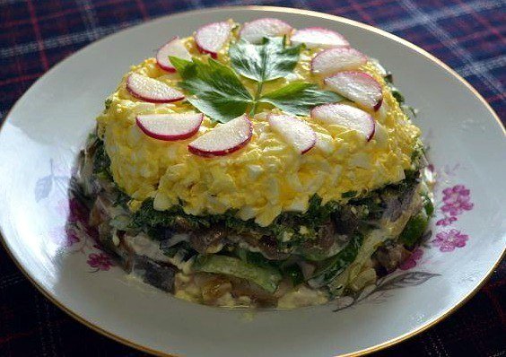 Cалат из курицы