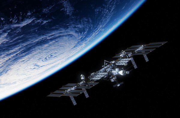 satellite-planet-space-station
