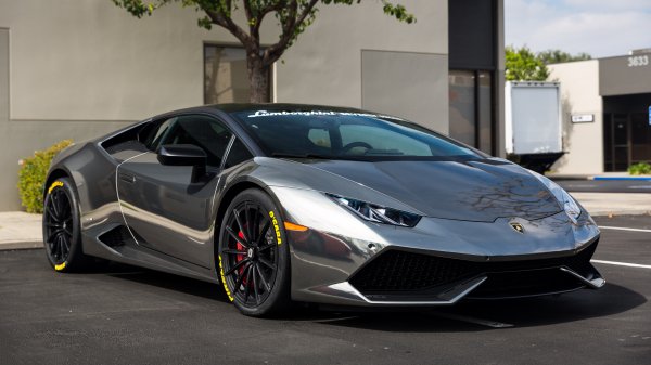 Lamborghini-huracan-chrome