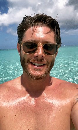 JENSEN ACKLES via Instagram (23-06-2022)