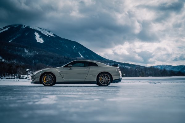 Nissan-gt-r-premium-edition-t-spec