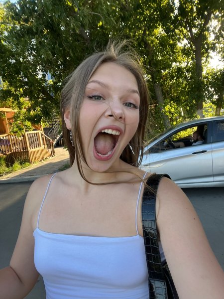 Сумасшедшая)