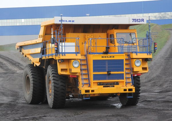 БЕЛАЗ-7513R