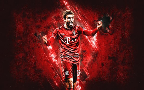 thomas-muller-fc-bayern-munich-portrait-red-stone-backgroun
