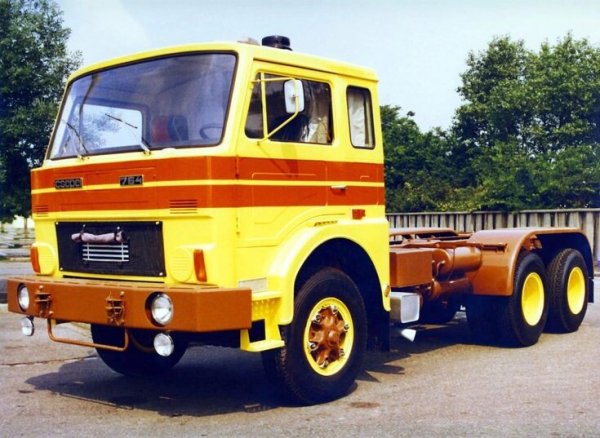 CSEPEL 764
