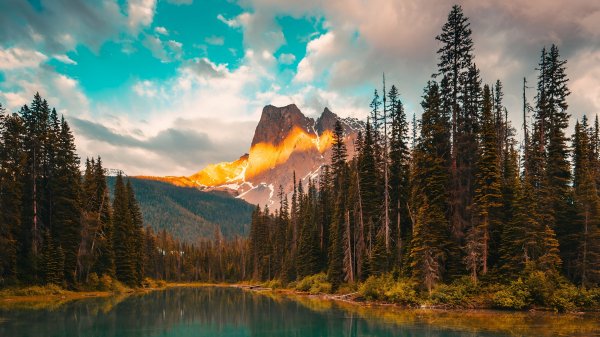 01-08-lake-in-the-mountains