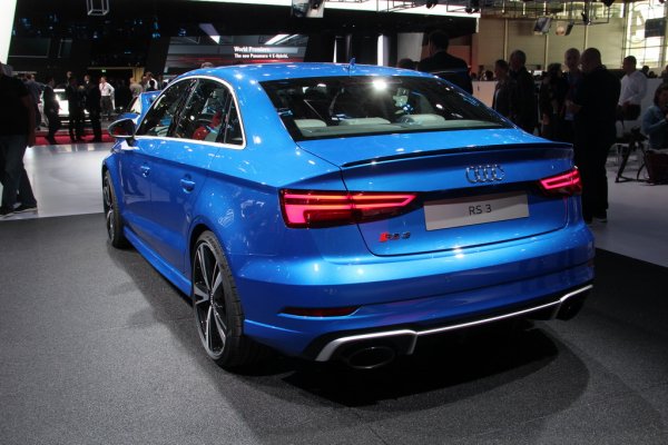Audi RS3 4