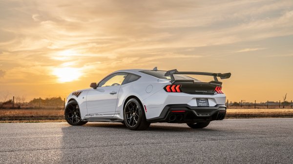 Ford-mustang-venon-hennessey-6