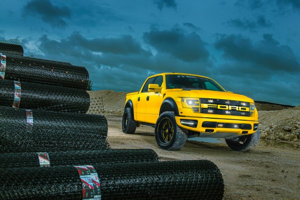 ford-f-150-raptortrax-yellow
