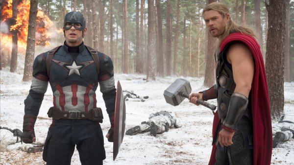 Captain-america-and-thor-avengers-age-of-ultron