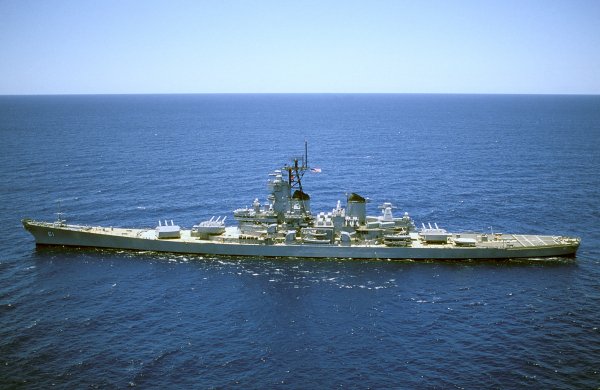 IMG viter59 USS Iowa BB-61
