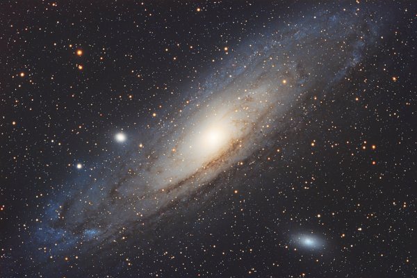 andromedy-ngc-224-galaktika-m-31