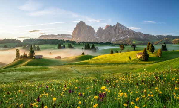 Sunrise-alpe-di-siusi-dolomite-alps
