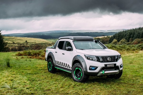 nissan-2016-navara-enguard-concept