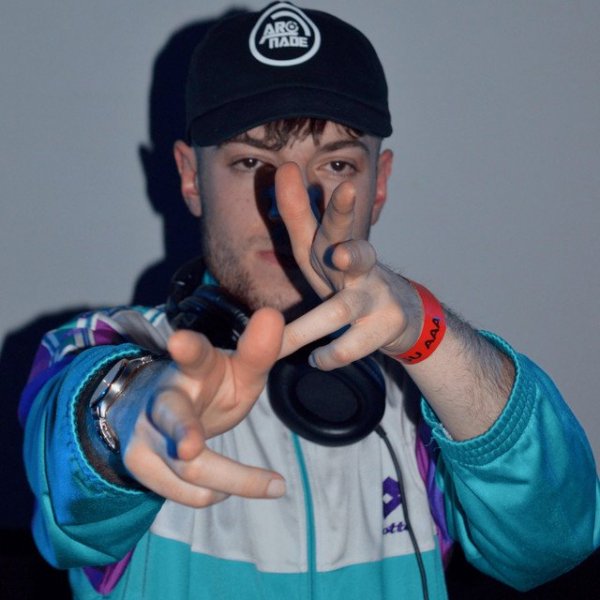 Arc Nade - With U
