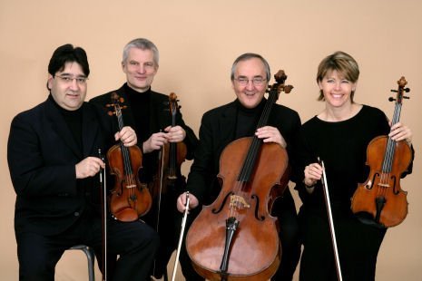 Bamberg String Orchestra - Antonio Vivaldi. L'estro armonico No.12 in E major,op.3 RV265 II.Largo