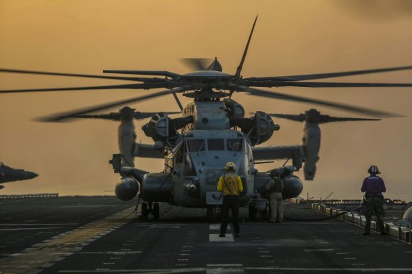 Sikorsky CH-53E Super Stallion