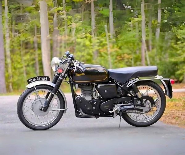 VELOCETTE VENOM CLUBMAN (1970г.)