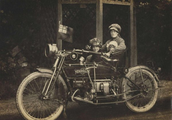 HENDERSON MOTORCYCLE (1920г.)