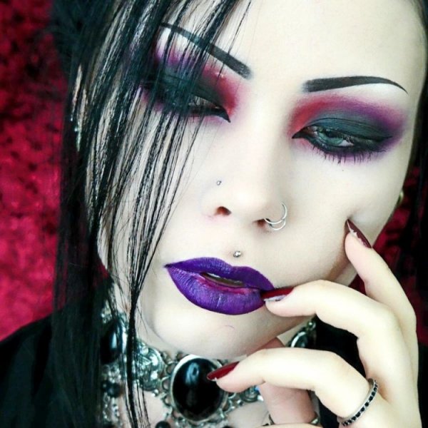7 gothic