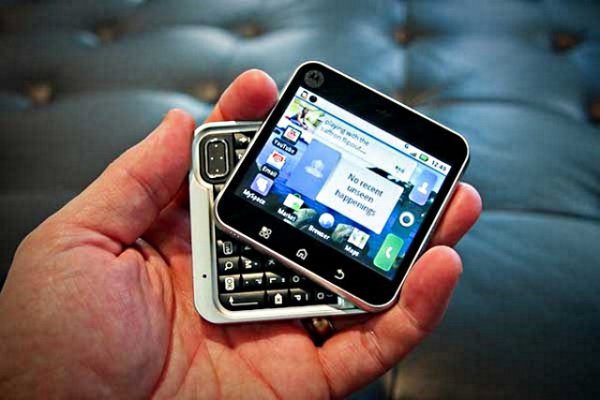Motorola Flipout