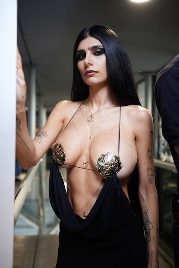 Миа Халифа (1993)